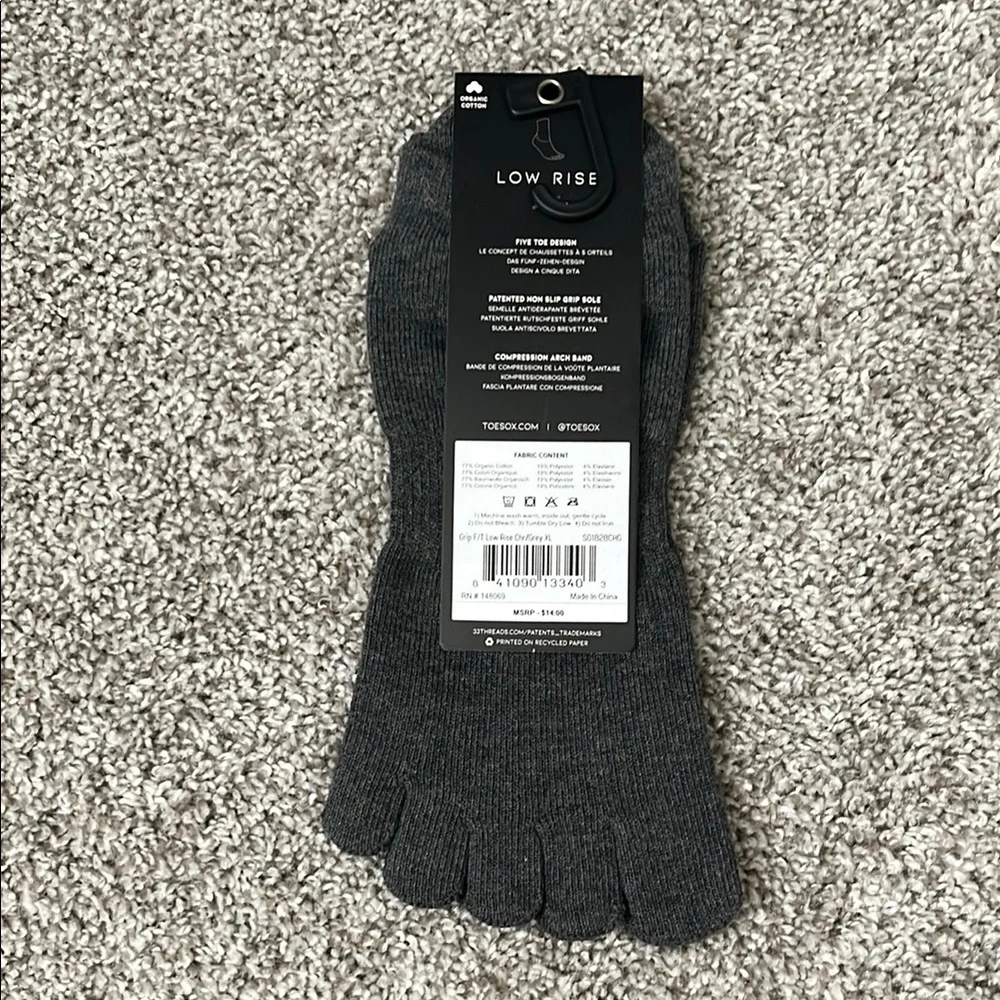 ToeSox Low Rise Grip Socks - Picture 3 of 3
